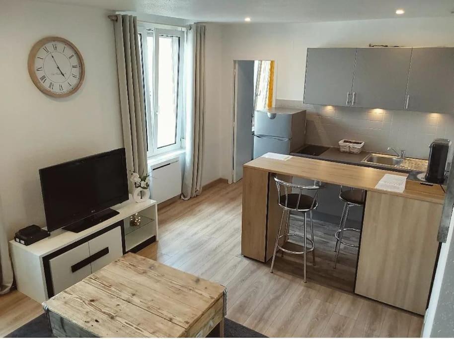 Spacieux T2 Cosy En Face De La Gare Avec Garage ! Belfort Eksteriør bilde